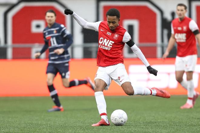 的三步曲拿 的三步曲拿